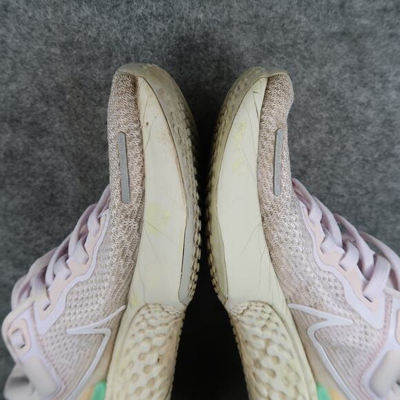 Nike Shoes Womens 7.5 ZoomX Invincible Run Flyknit Sneakers Athletic Trainer - Picture 10 of 13